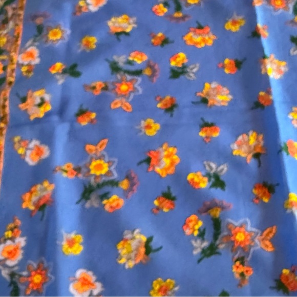 Forenza Blue Floral Scarf - Picture 2 of 7